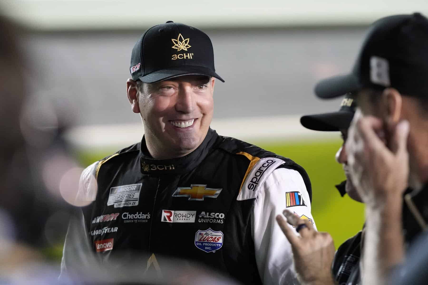 NASCAR's Xfinity Series returns for the Alsco Uniform's 300 on Saturday. Our expert breaks down the top NASCAR bets for Charlotte...