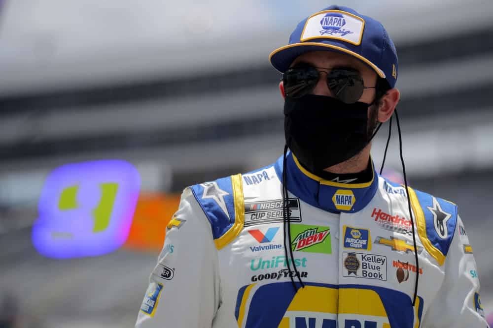 Early NASCAR Xfinity 500 Betting Odds and Picks: Elliott & Buescher Dominating on Concrete (October 30)