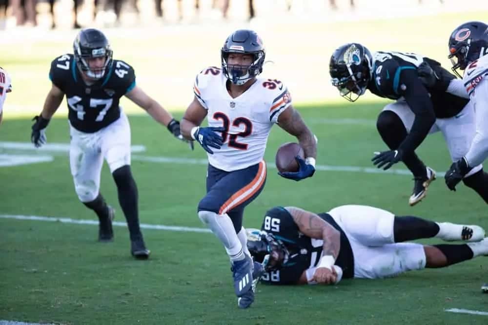 Khalil Herbert or David Montgomery? Which Bears Running Back Ranks Better For Fantasy Football Following Latest Injury News