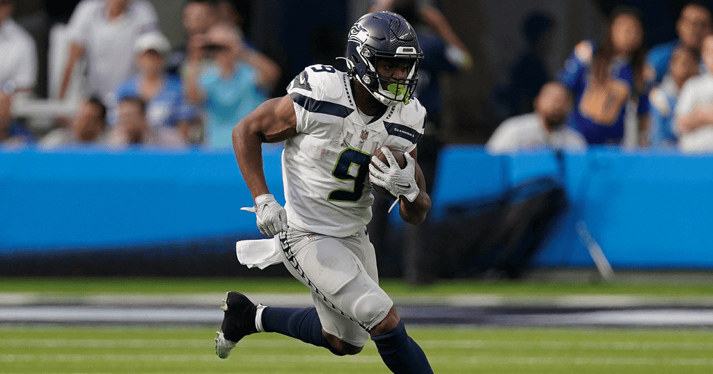 Tennessee Titans vs. Kansas City Chiefs Betting Odds, Trends and  Predictions – Sunday, November 6, 2022 - OddsShopper