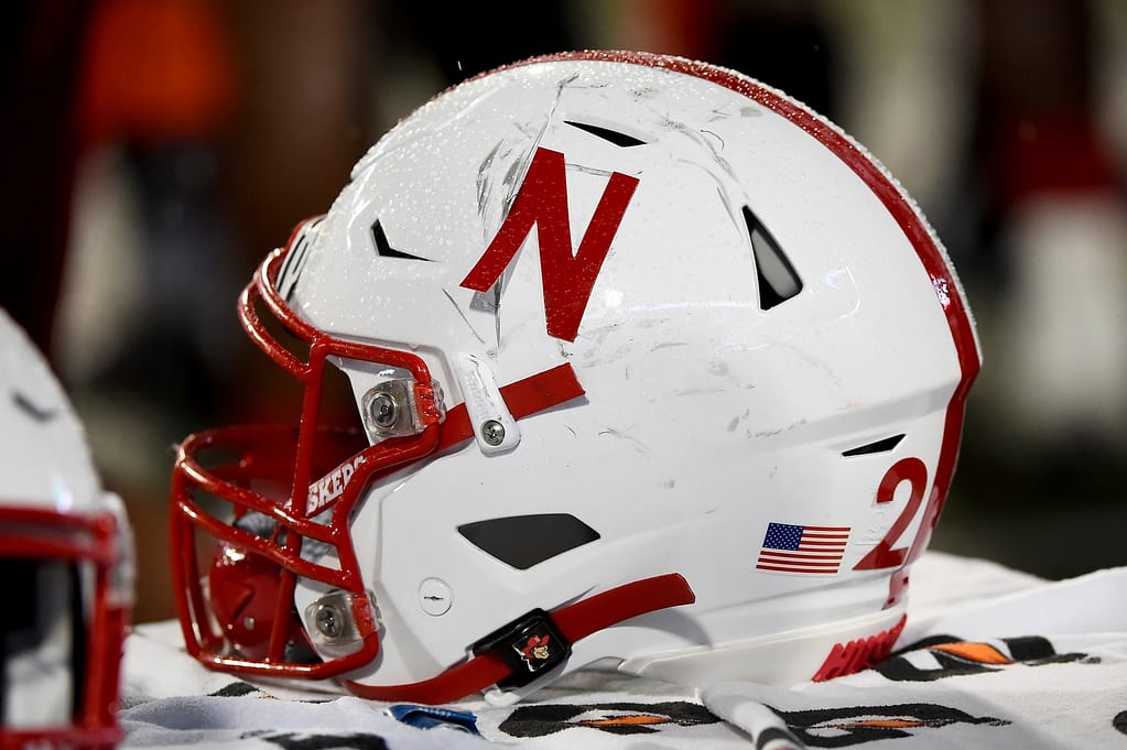 Best CFB Bets Today: Nebraska-Minnesota Pairs Nicely w/ Caesars Bonus