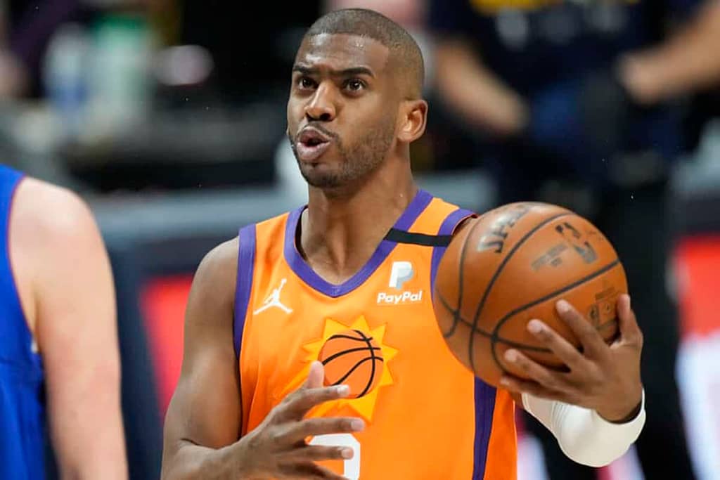 Phoenix visits Chicago on Friday, and an NBA Suns-Bulls player prop for Chris Paul's scoring has tons of value...
