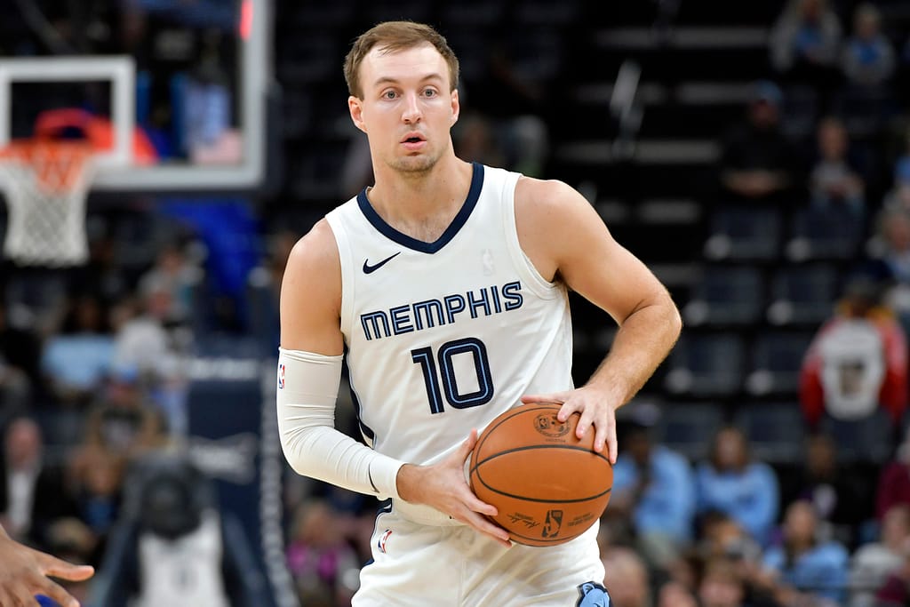 Arbitrage Betting: Luke Kennard Giving Us a Guaranteed Betting Win (April 1)