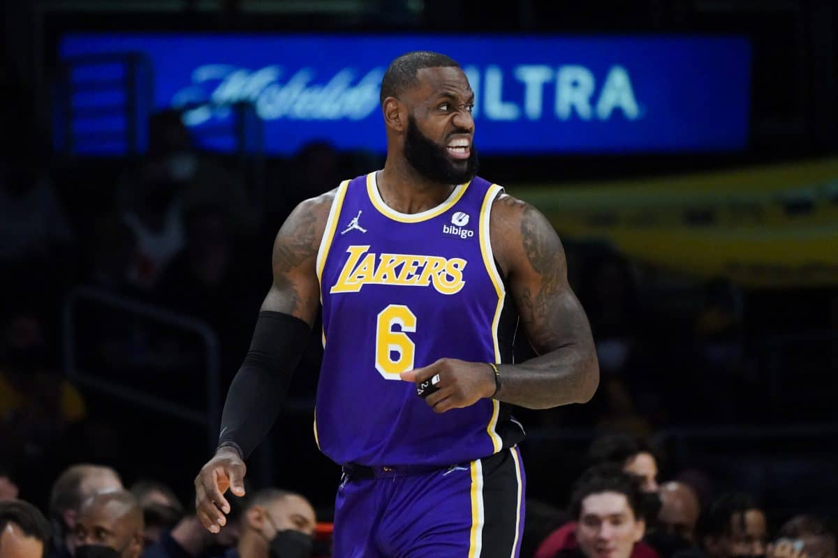 Is LeBron James playing tonight? We'll give the answer and identify the top Lakers-Bucks player prop for tonight's action...