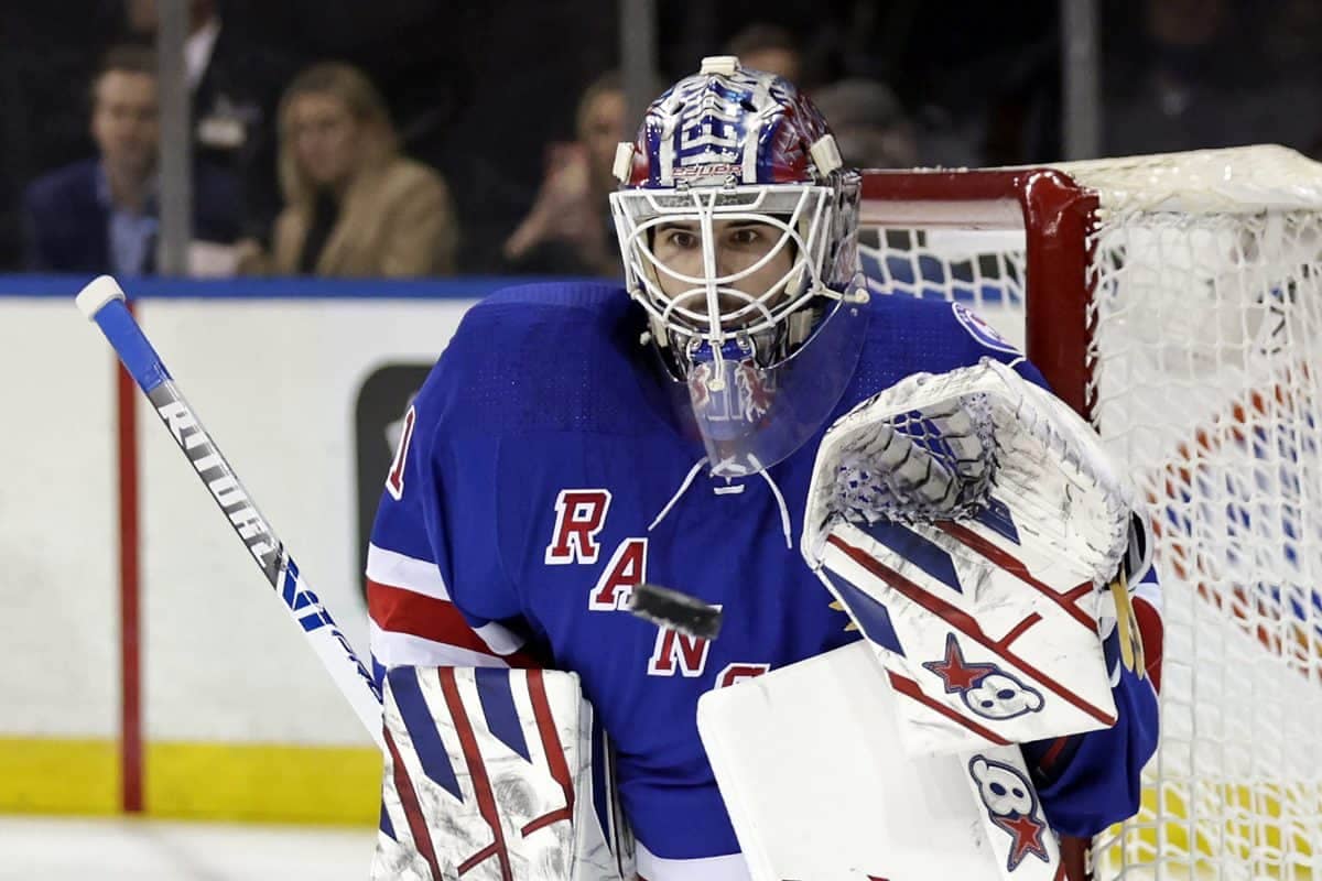Best NHL Bets Today: Rangers Getting Historically Bad Blackhawks