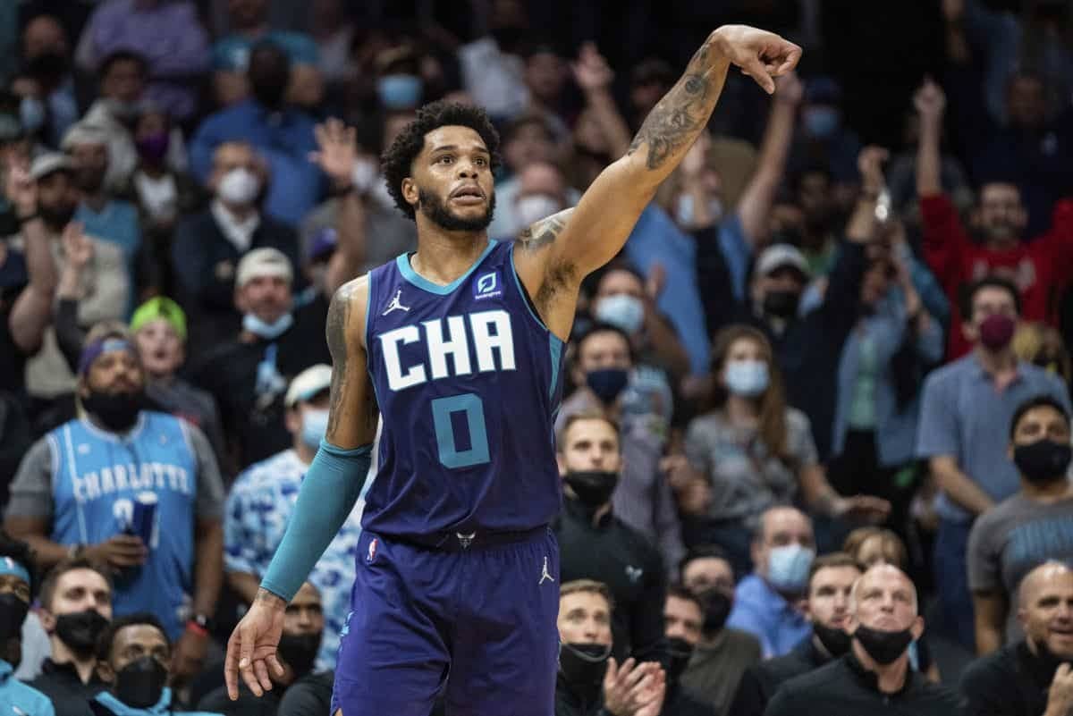 The top Underdog Fantasy NBA pick'em predictions for today, March 19, include some an under for Miles Bridges...