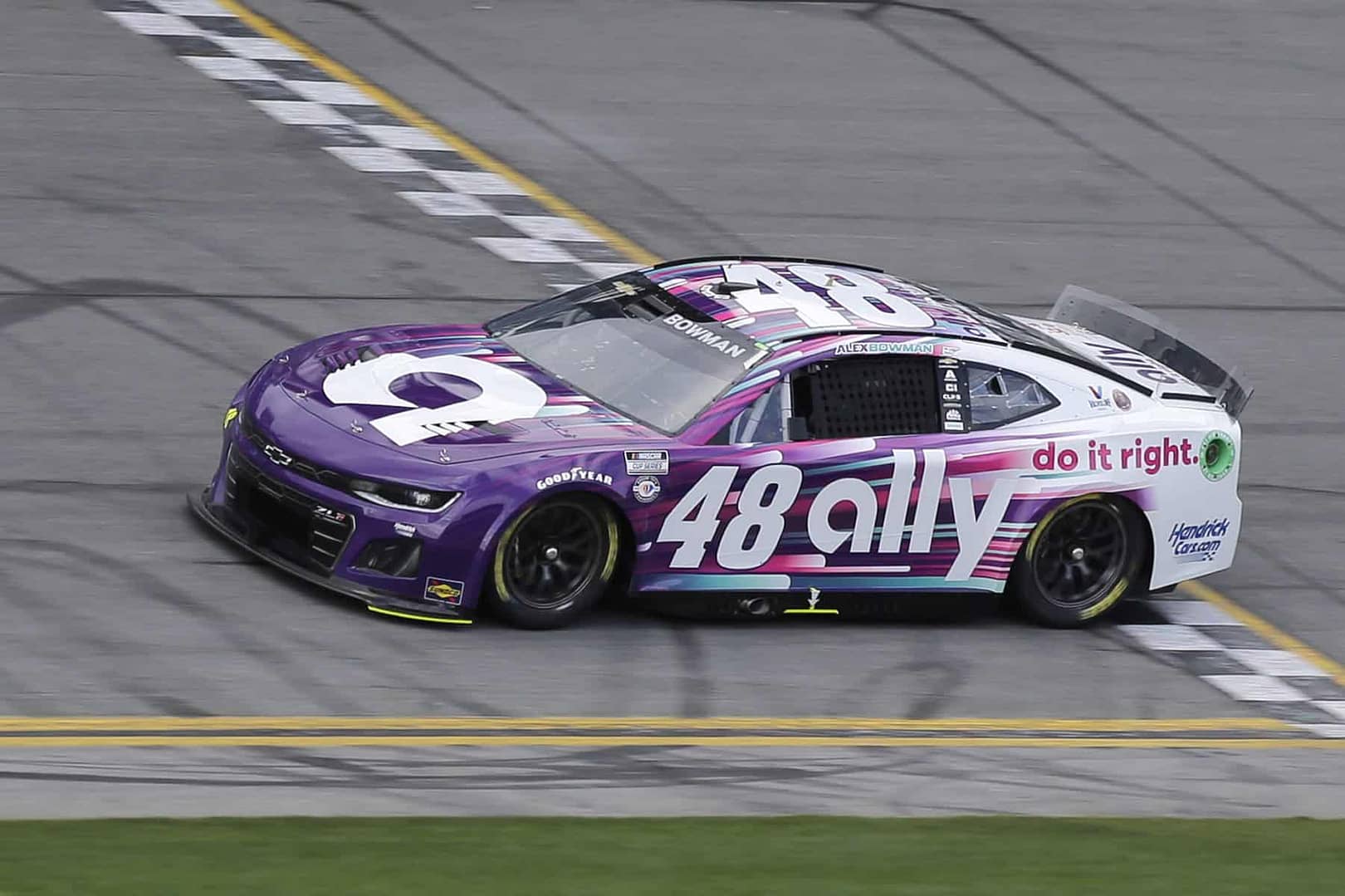 NASCAR's Crayon 301 runs on Sunday. Our expert breaks down the best NASCAR matchup and prop bets for New Hampshire, including...