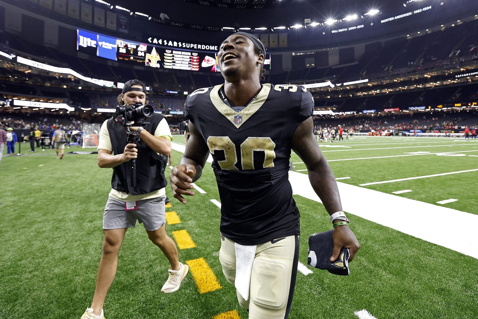 Saints-Panthers Anytime Touchdown Bets and MNF Player Props (Sept. 18)