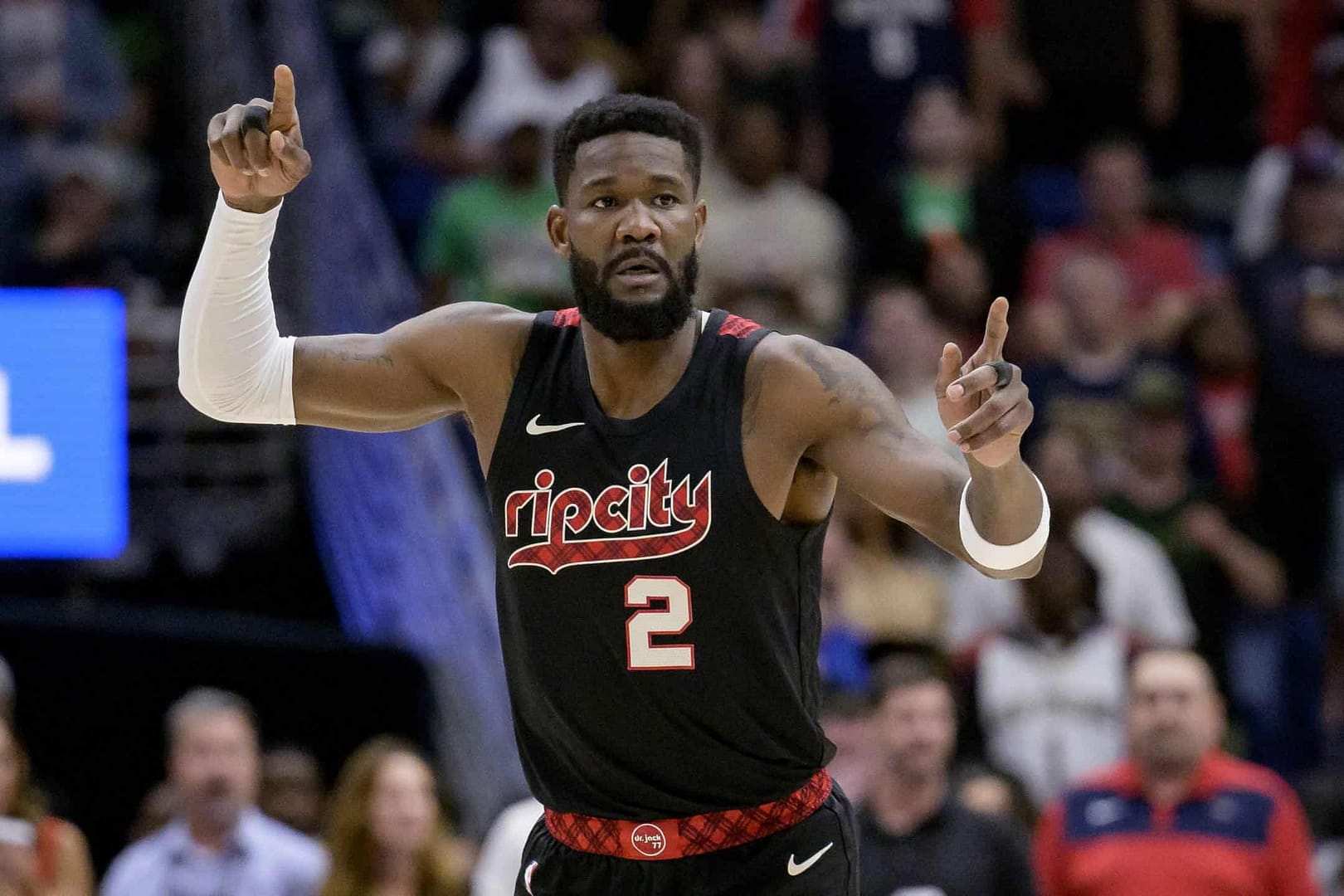 The best NBA player prop bets and picks today for Friday, March 29, include wagers on Deandre Ayton and Aaron Gordon...