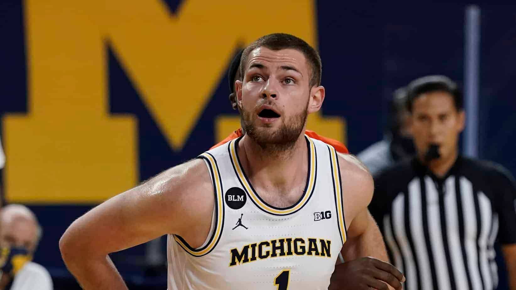 What the latest Michigan NCAA Tournament odds say about their chances to receive a bid to "The Big Dance" and avoid the NIT