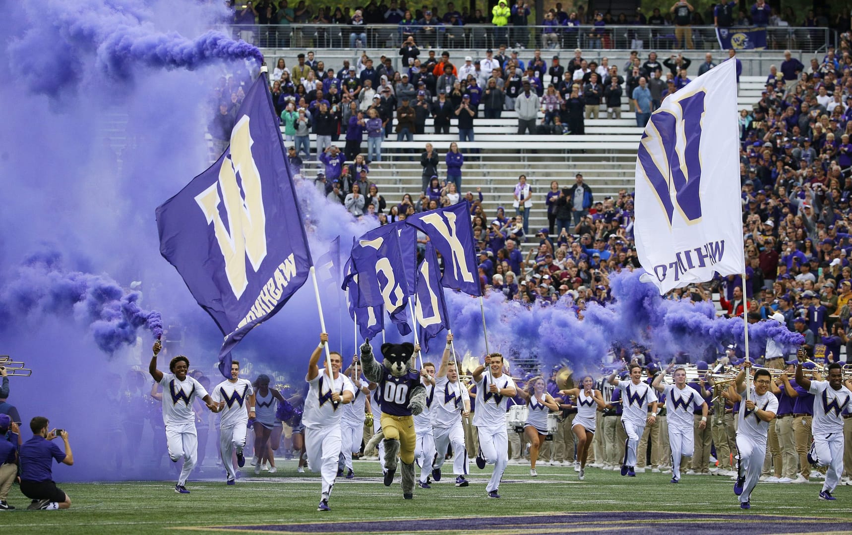 Free CFB Picks Today: UCLA-Washington Expert Pick (Nov. 15)